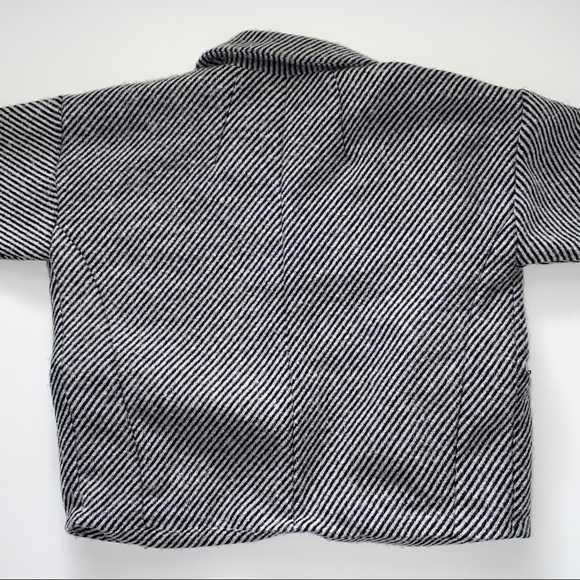 FOREVER 21 BLACK & GREY STRIPPED POLYESTER JACKET - Picture 5 of 10